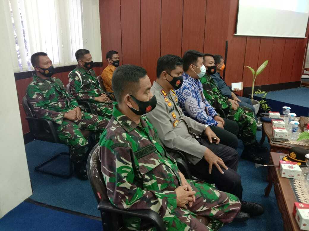 rapat dprd 2