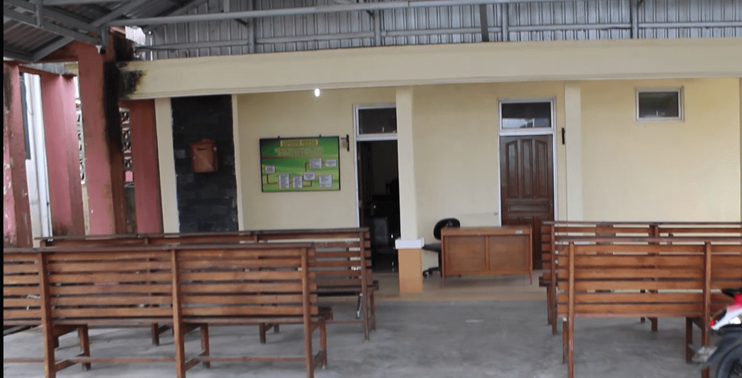ruang tunggu sidang